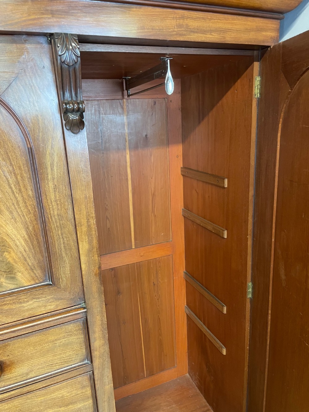 C19TH country house flame mahogany wardrobe  View XI
