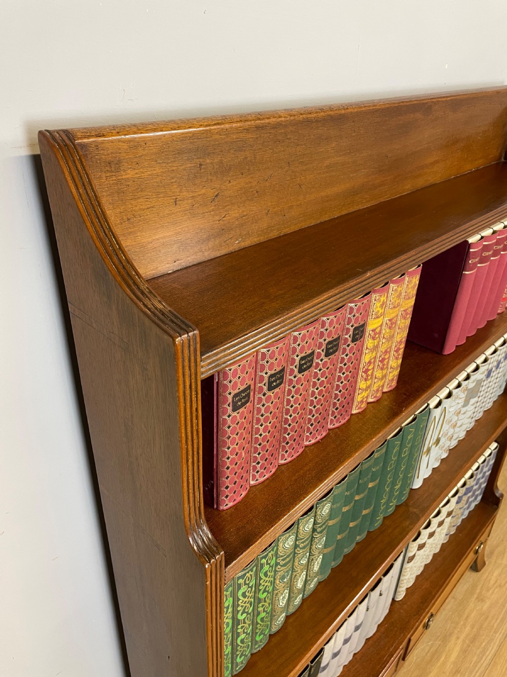 Edwardian mahogany waterfall bookcase  View III