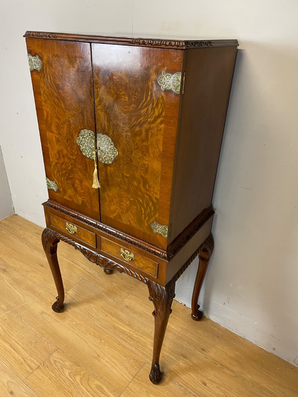 Burr walnut drinks cabinet circa 1930 View IV