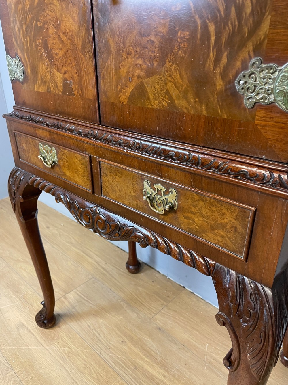 Burr walnut drinks cabinet circa 1930 View VI