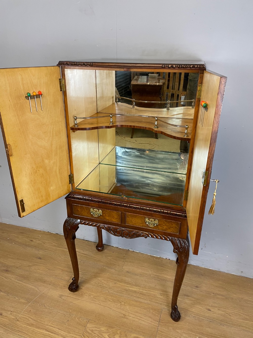 Burr walnut drinks cabinet circa 1930 View VIII