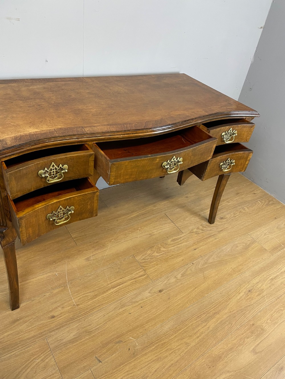 Edwardian serpentine front walnut writing desk  View V