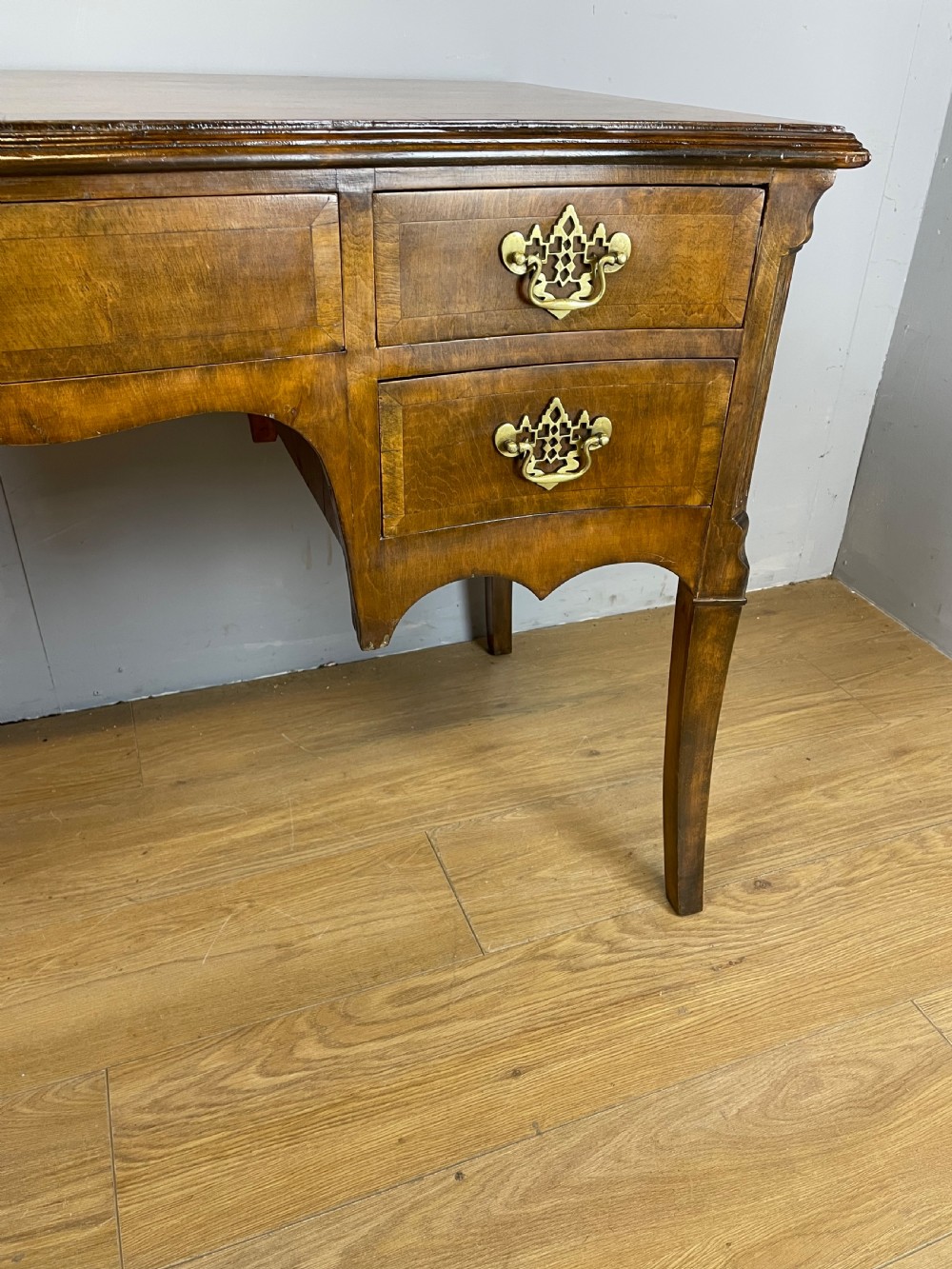 Edwardian serpentine front walnut writing desk  View VII