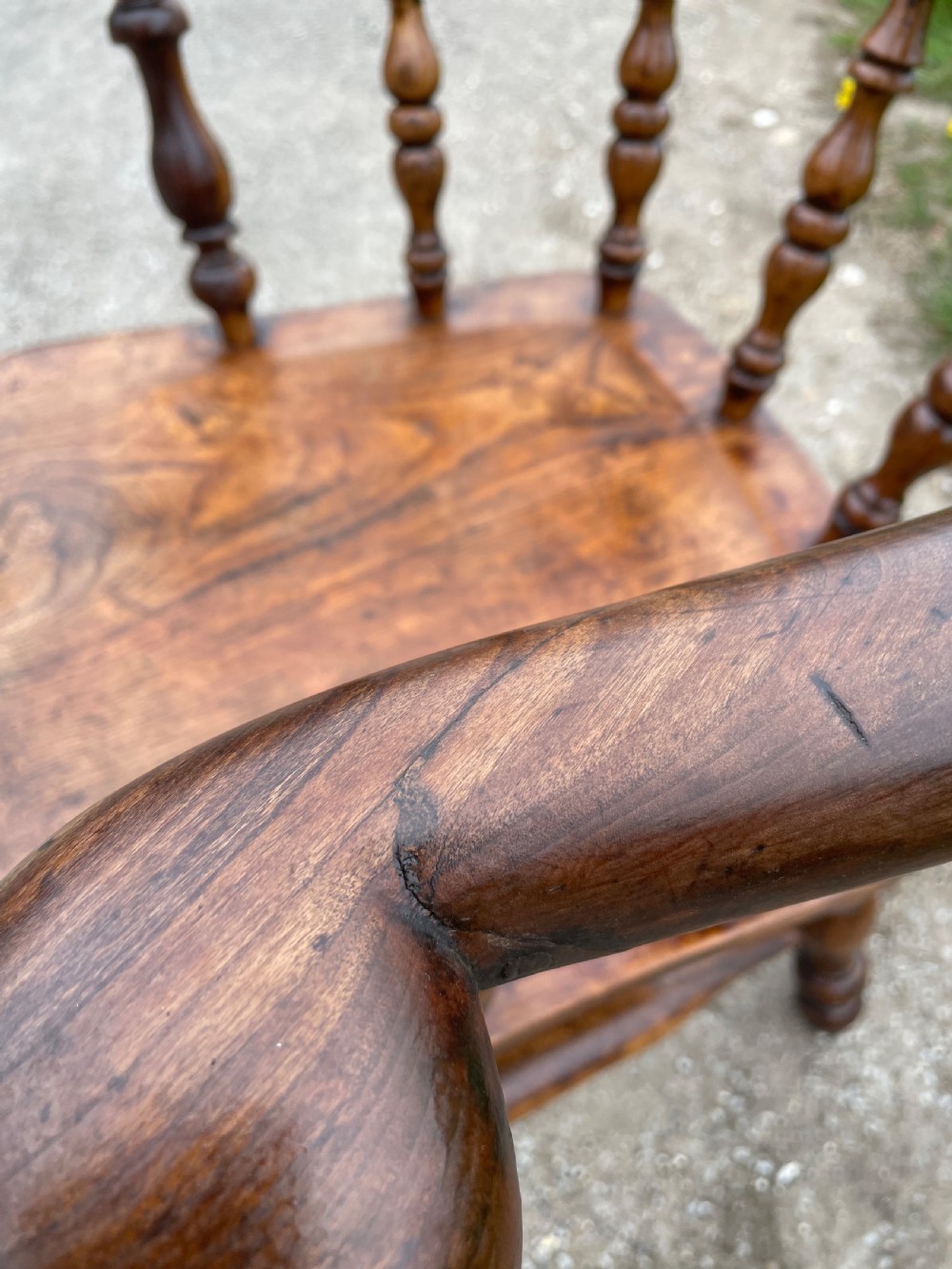 C19TH ash and elm smokers bow Windsor chair  View VII