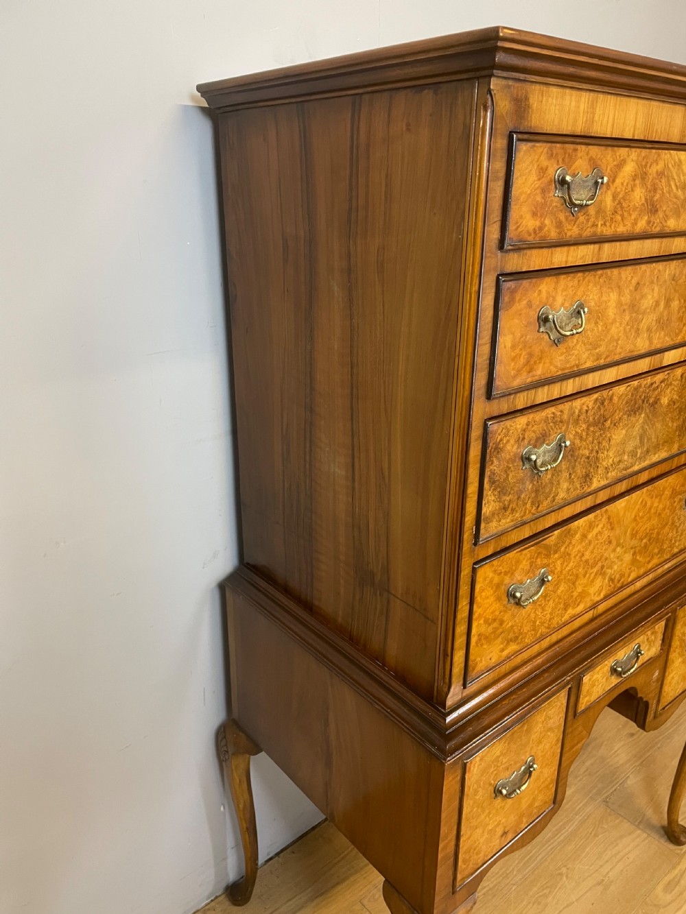 Burr walnut chest on stand circa 1920 View VII