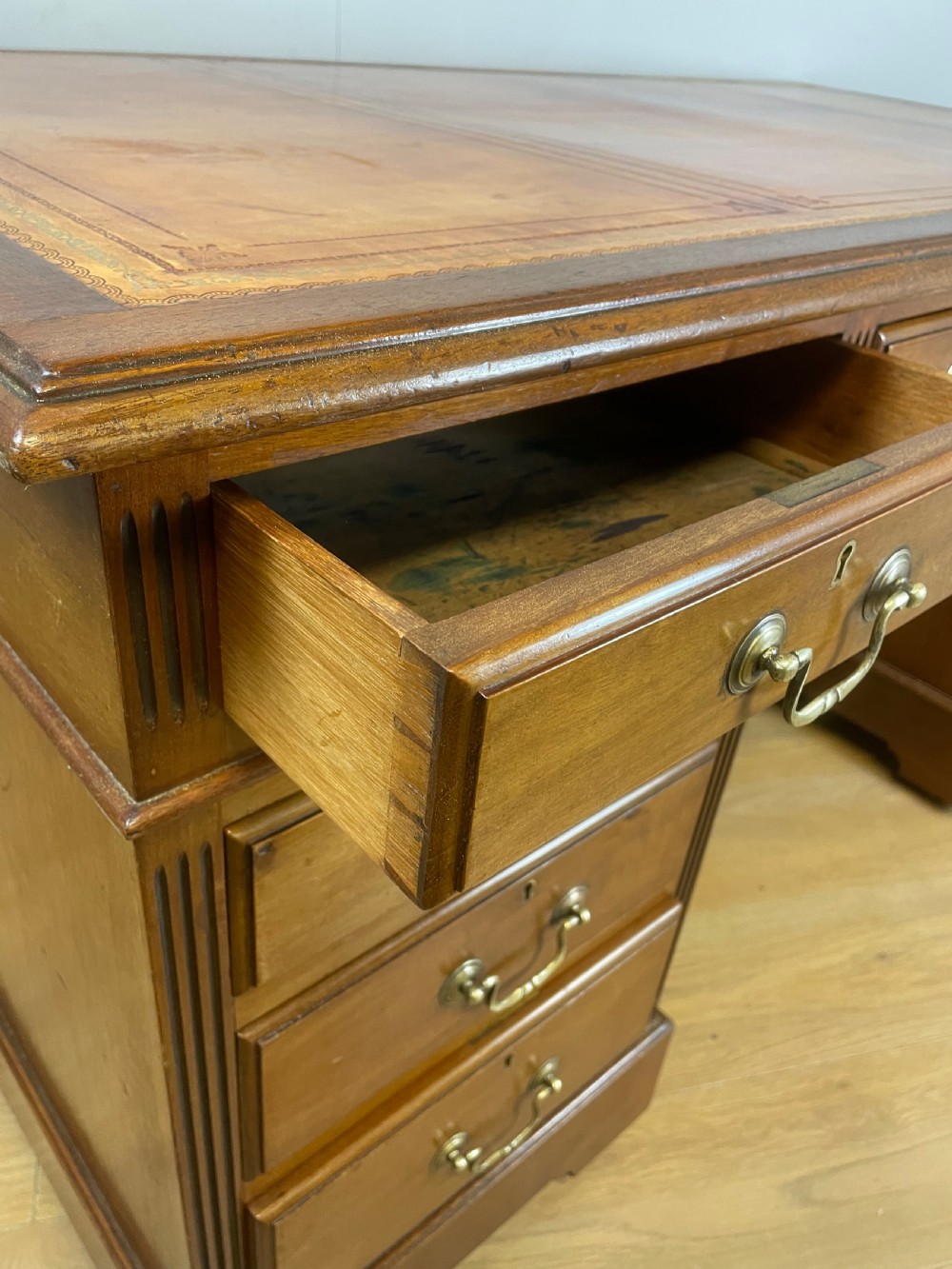 Edwardian twin pedestal mahogany desk with inset leather top  View IX