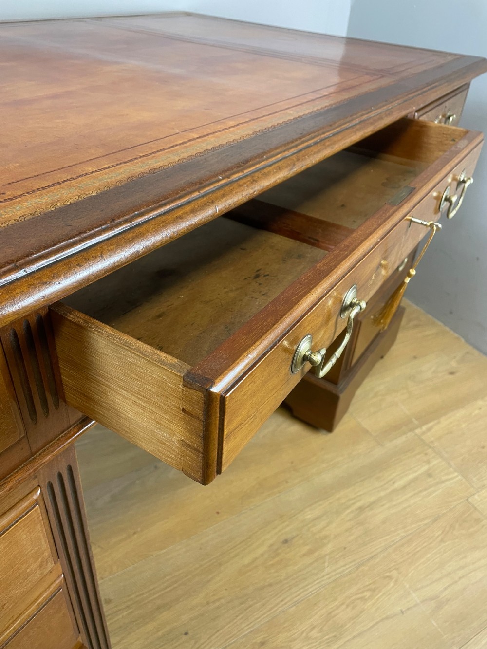 Edwardian twin pedestal mahogany desk with inset leather top  View X