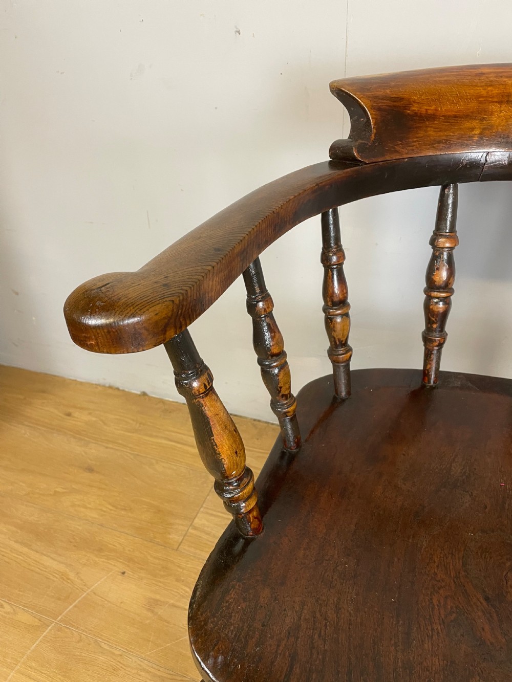 C19TH ash and elm smokers bow Windsor chair  View IX