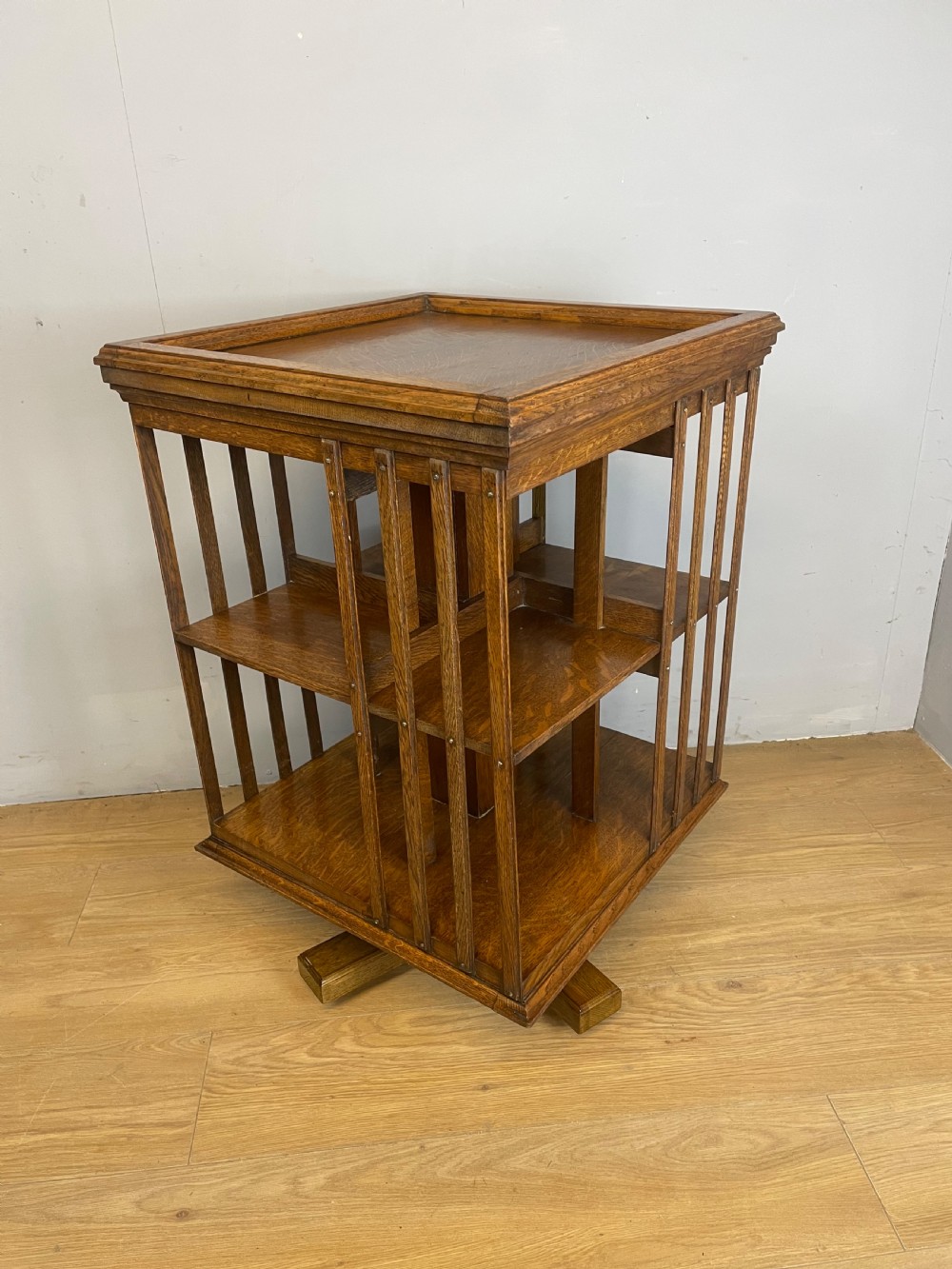 Arts and Crafts solid oak rotating bookcase  View VIII