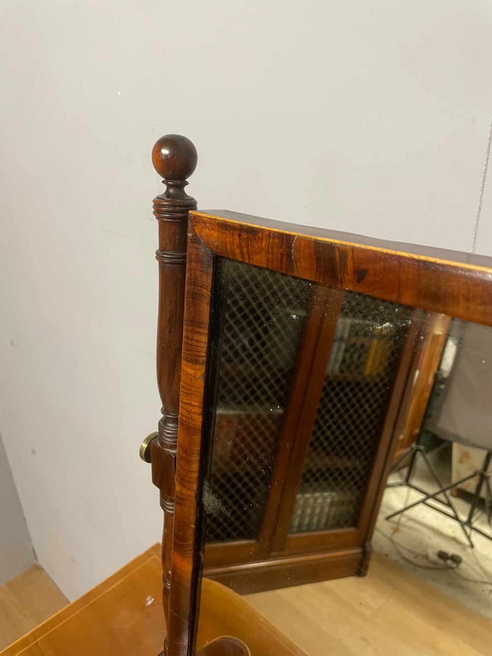Georgian mahogany dressing mirror  View IV