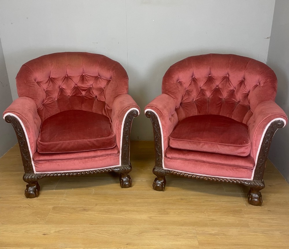 C19TH Pair of tub chairs with carved mahogany frames 