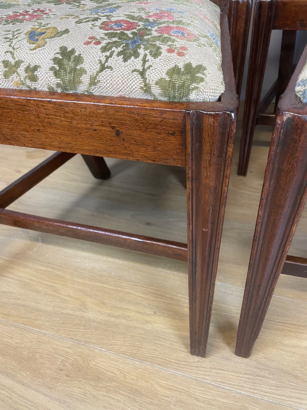 Set of 4 Georgian mahogany dining chairs circa 1780 View III