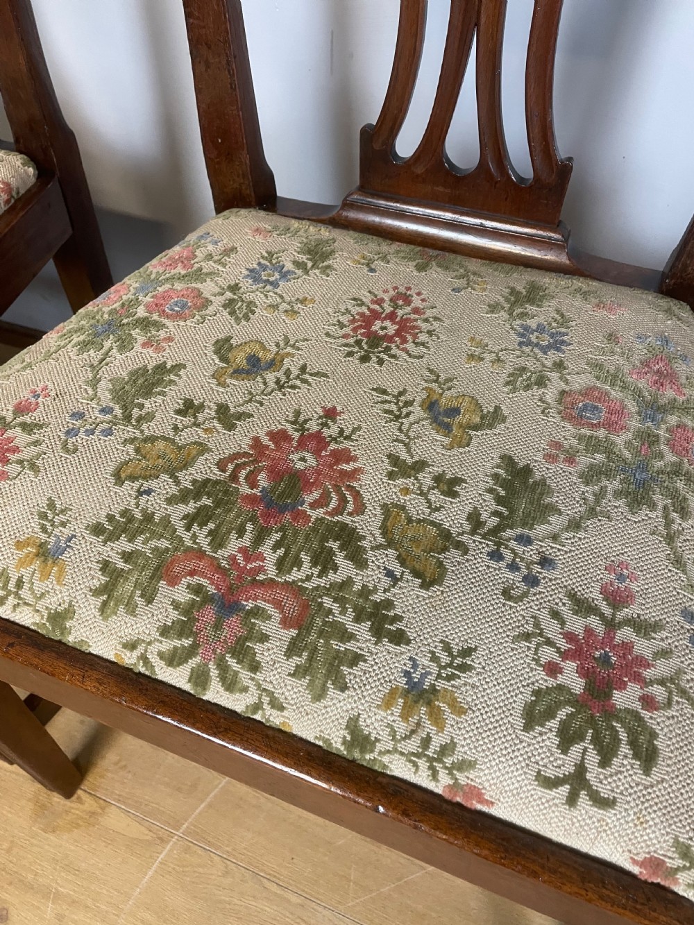 Set of 4 Georgian mahogany dining chairs circa 1780 View XI