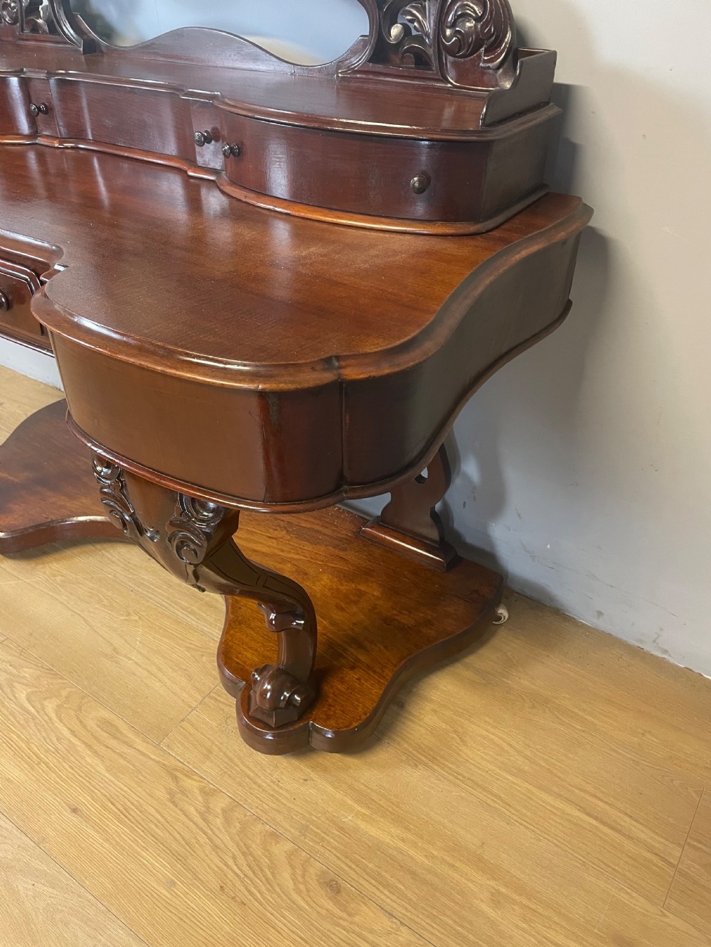 Victorian mahogany Duchesse dressing table  View X