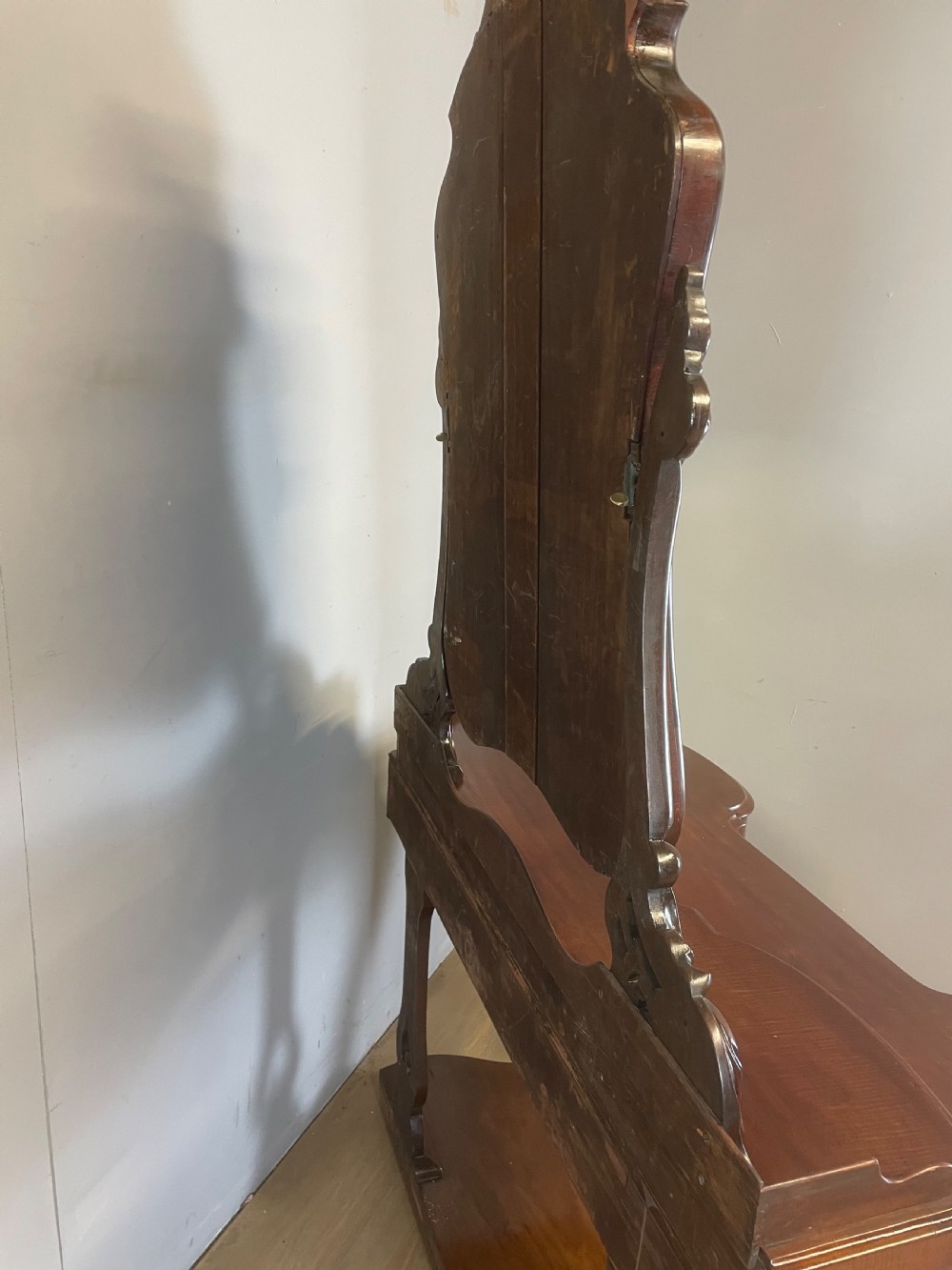 Victorian mahogany Duchesse dressing table  View XII