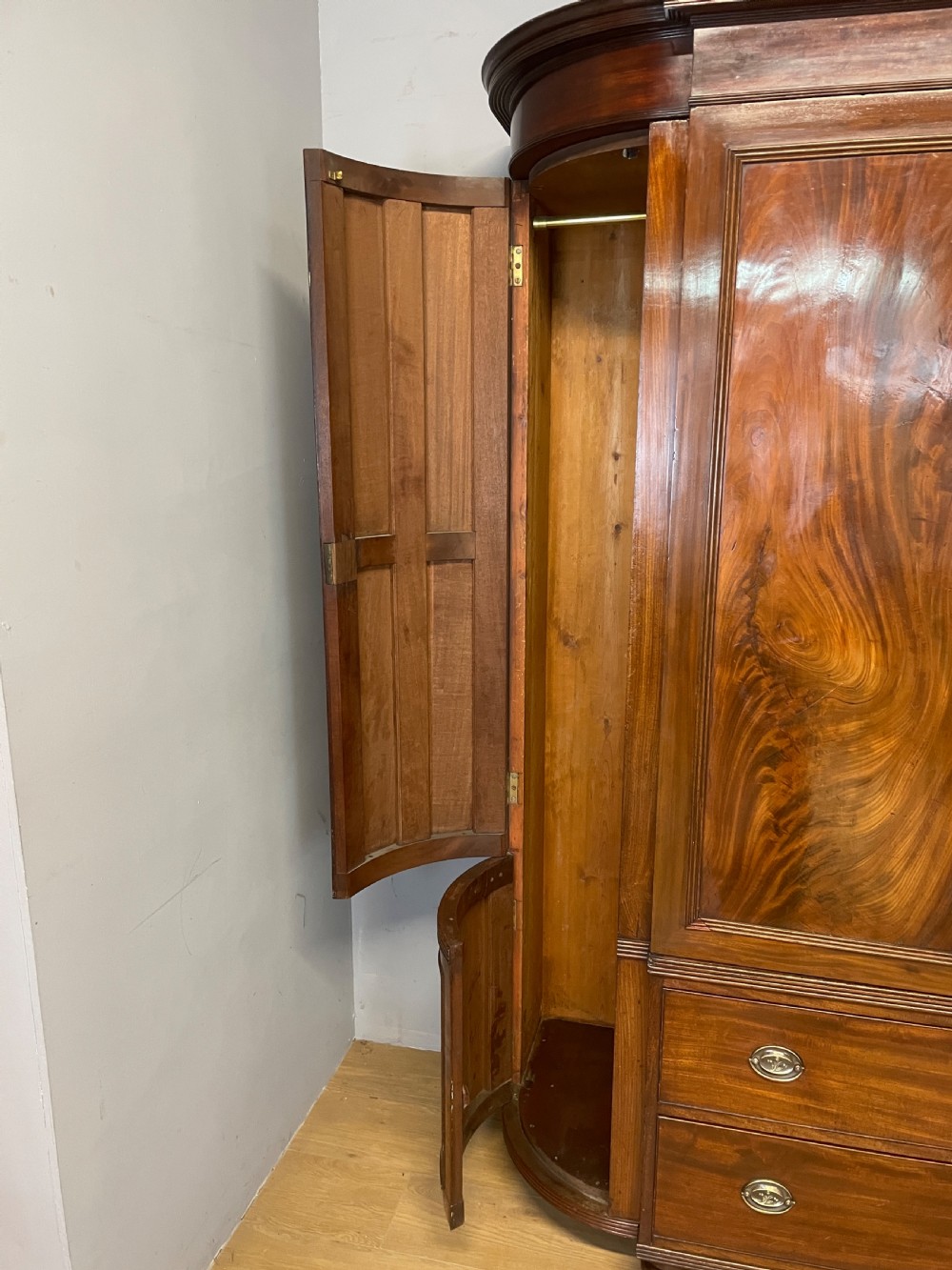 C19TH country house flame mahogany bow fronted and breakfront wardrobe  View XIII