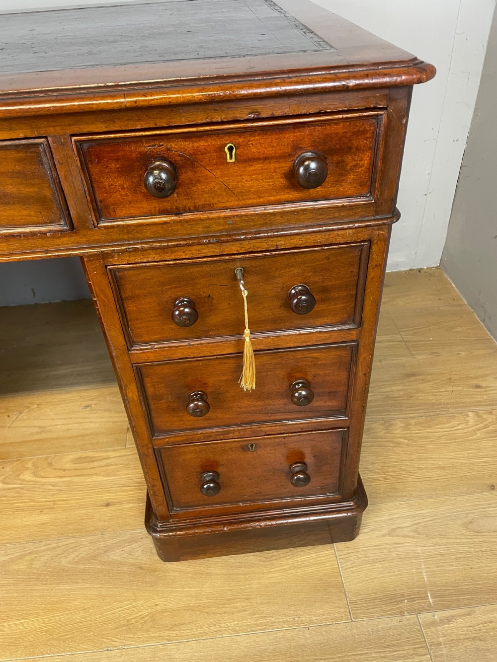 Victorian mahogany three part desk View VI
