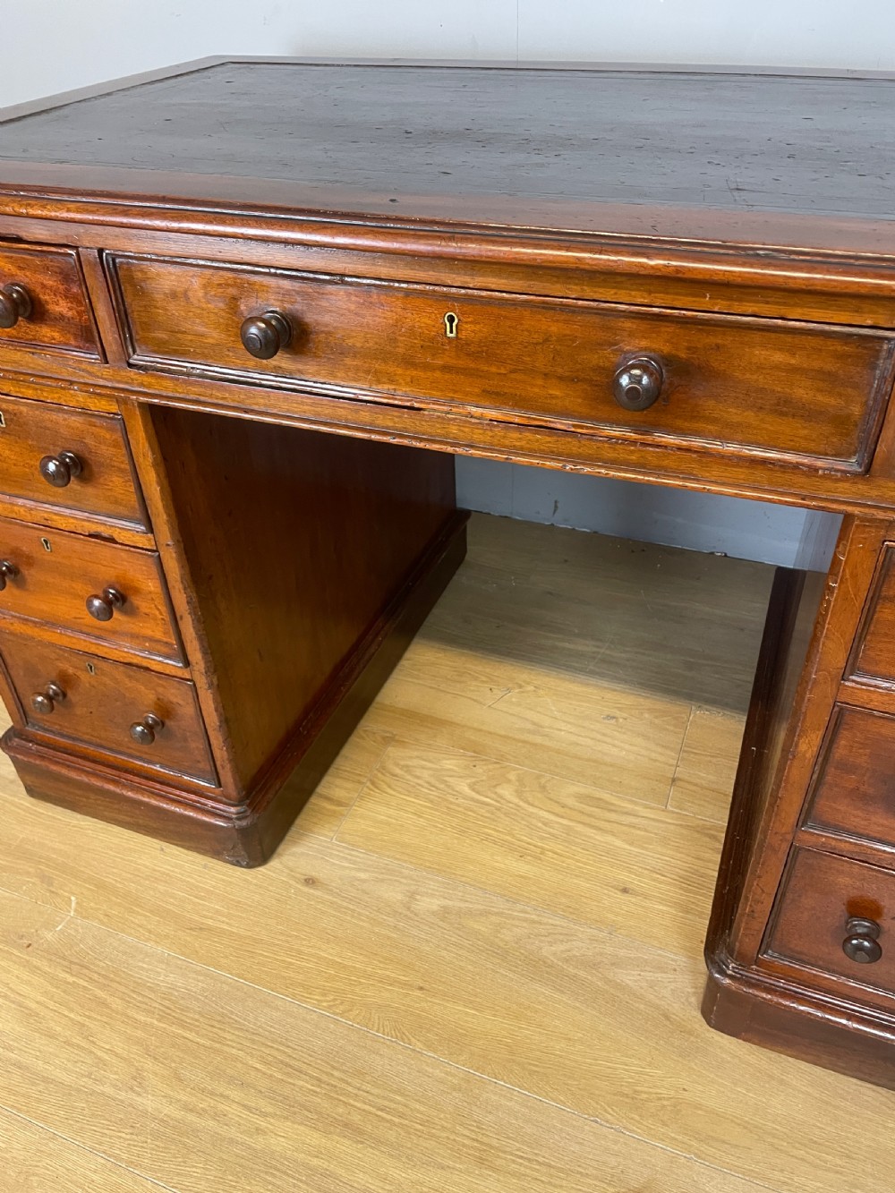 Victorian mahogany three part desk View VII