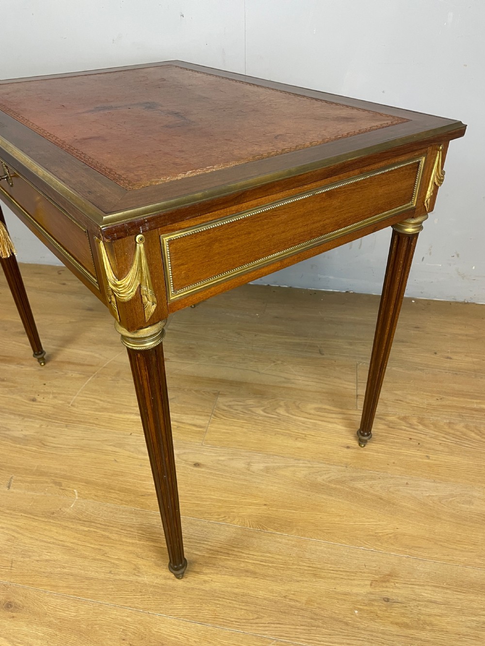 French brass and ormolu mounted writing table circa 1920  View VIII