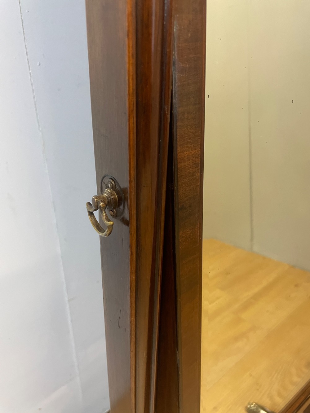 Edwardian mahogany compact cheval mirror  View XI