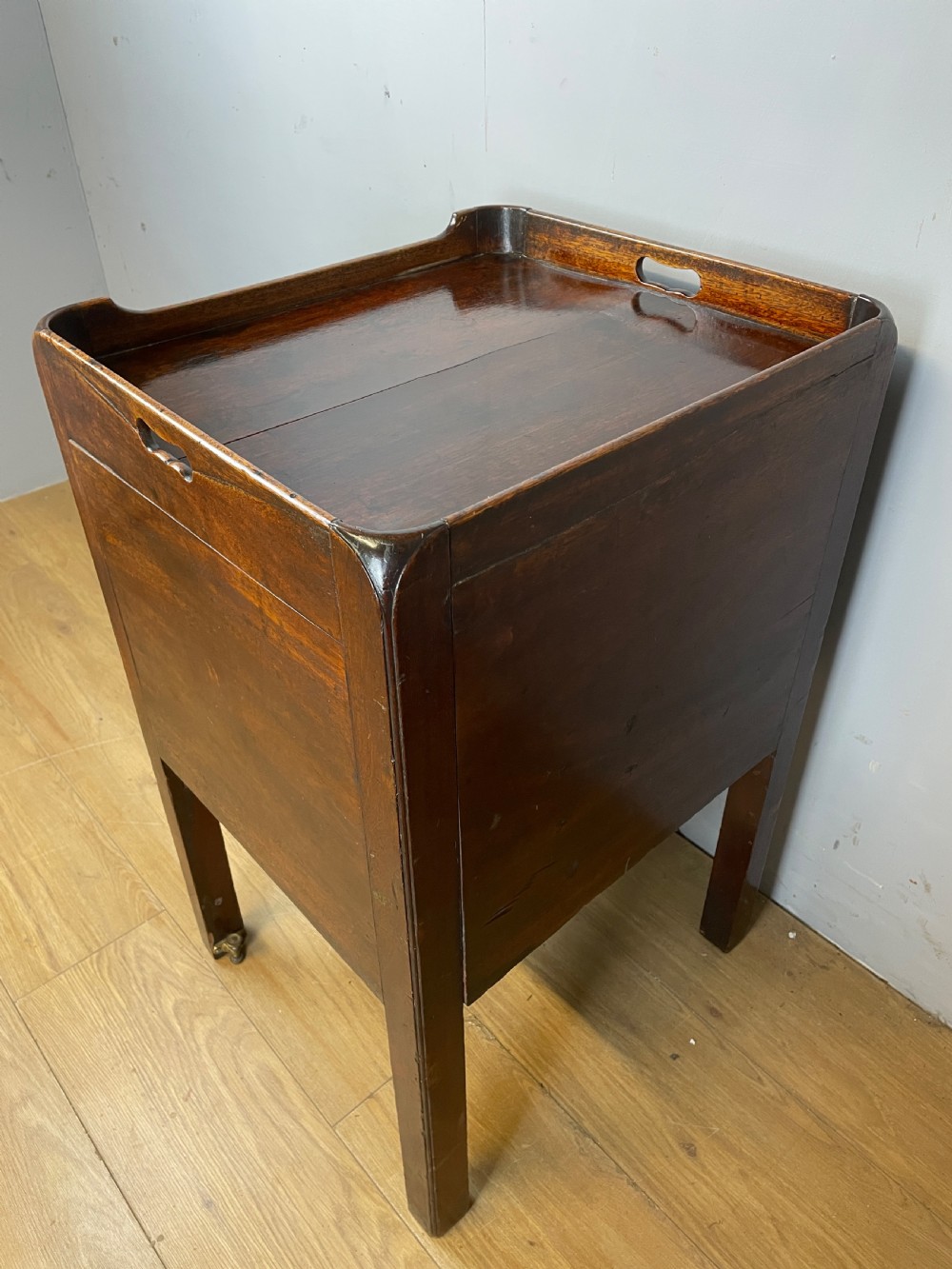 Georgian tambour fronted mahogany tray topped cabinet  View V