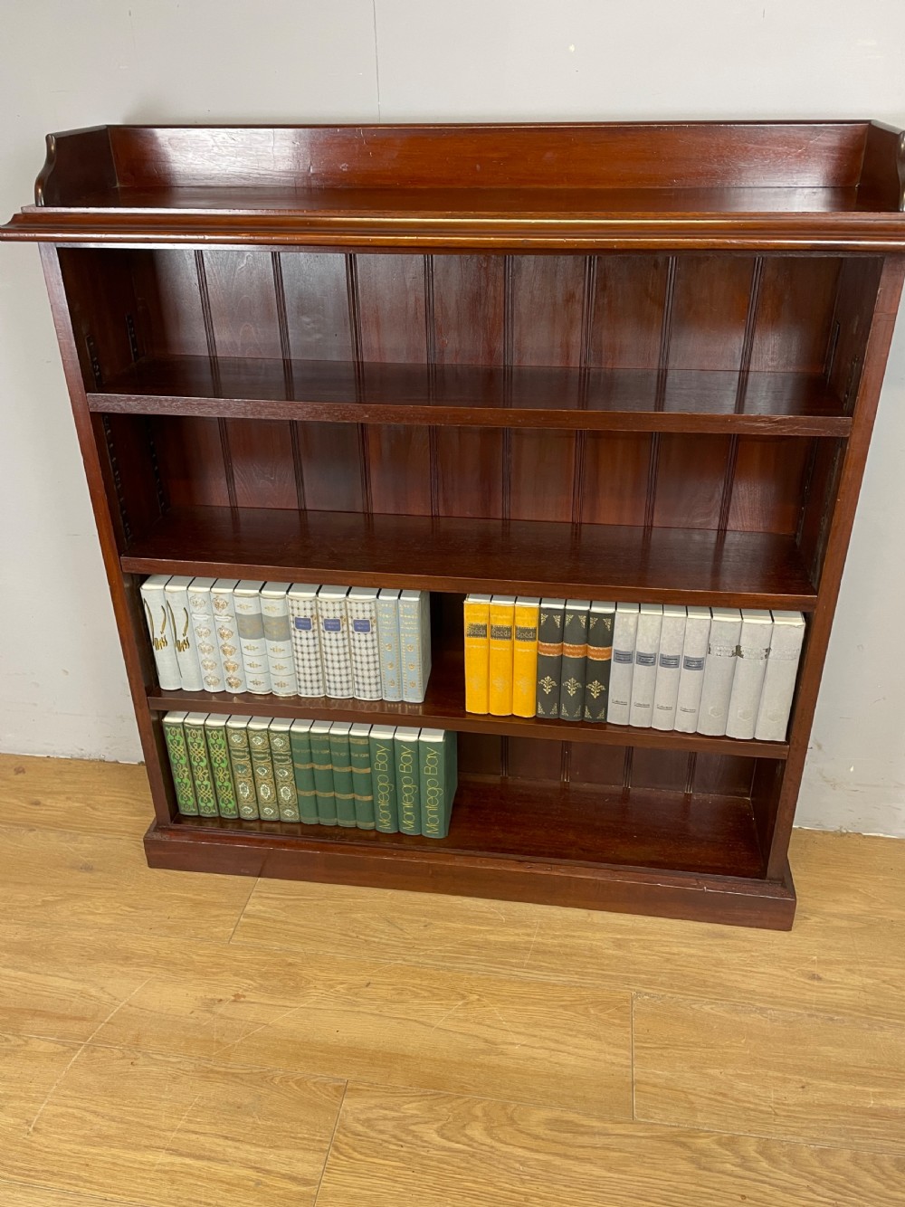 Antique solid mahogany freestanding adjustable bookcase  View VIII