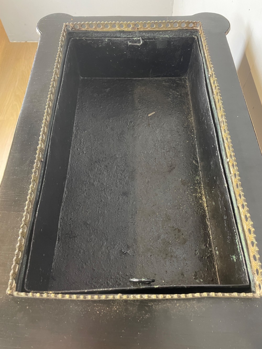 A 19th-century ebonised rectangular jardiniere table featuring intricate marquetry inlay, gilt-bronze mounts, turned legs, and a pierced brass gallery. View III