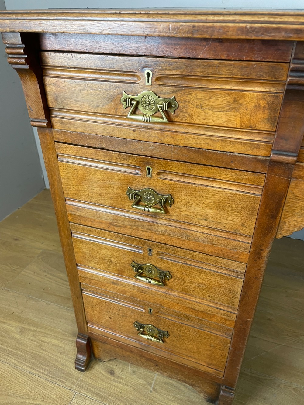 C19TH walnut desk with tooled  inset leather top View IV