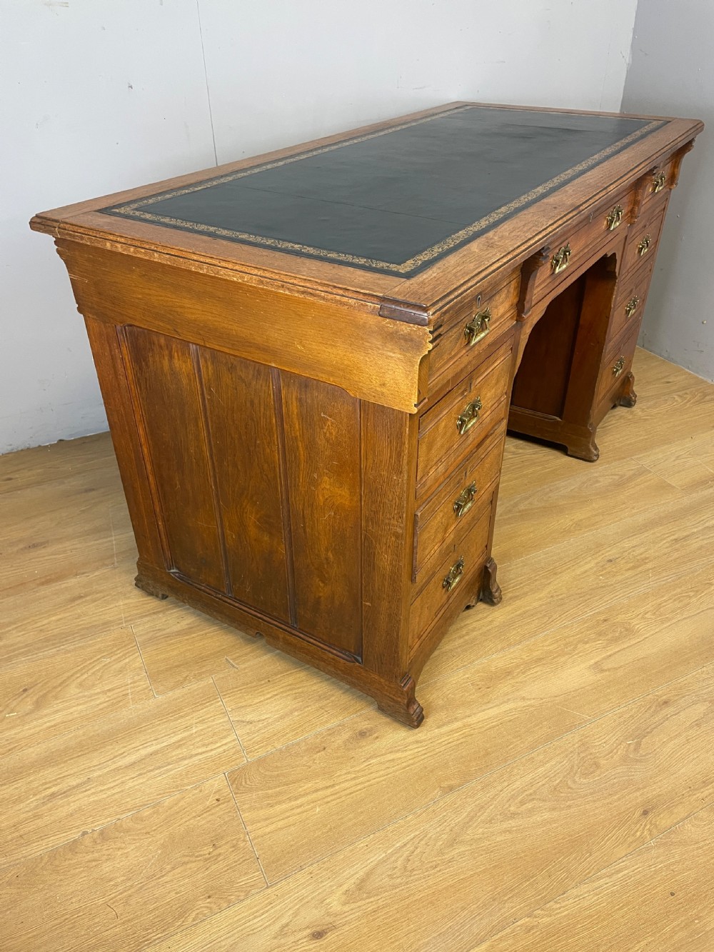 C19TH walnut desk with tooled  inset leather top View VII