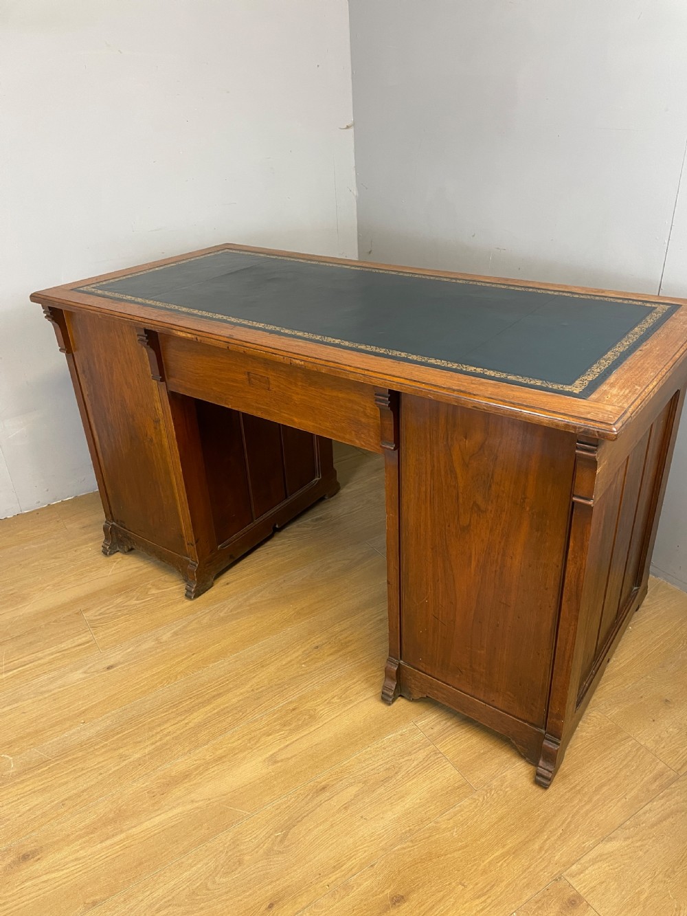 C19TH walnut desk with tooled  inset leather top View IX
