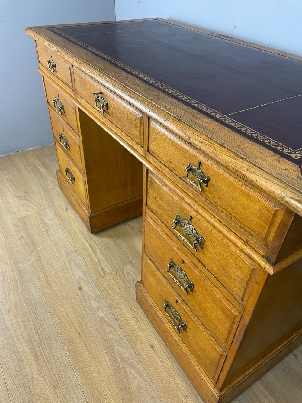 C19TH antique golden oak twin pedestal desk  View II