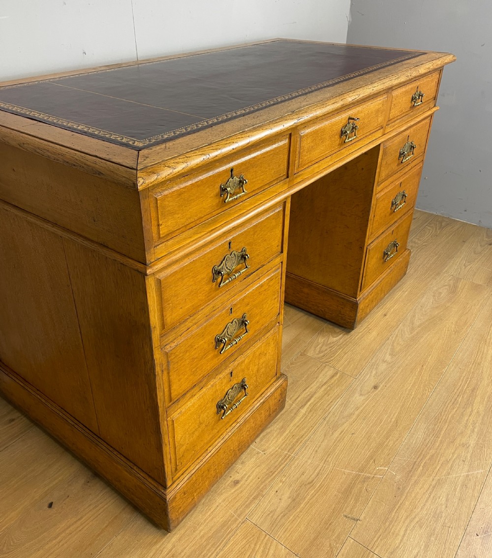 C19TH antique golden oak twin pedestal desk  View VI