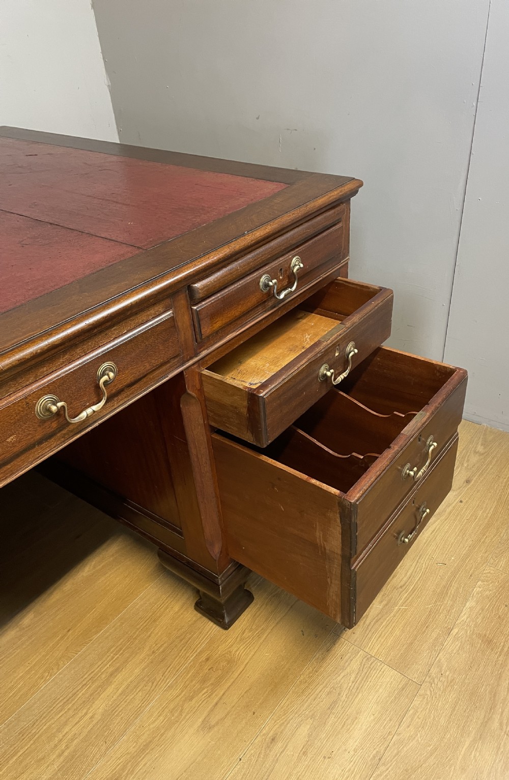 Edwardian twin pedestal mahogany desk by Cooke’s of London  View X