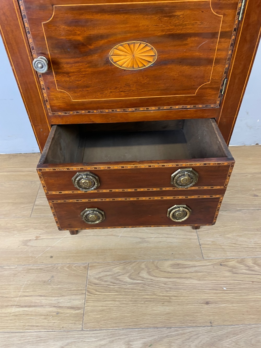 Antique Georgian inlaid mahogany bedside cupboard  View VI