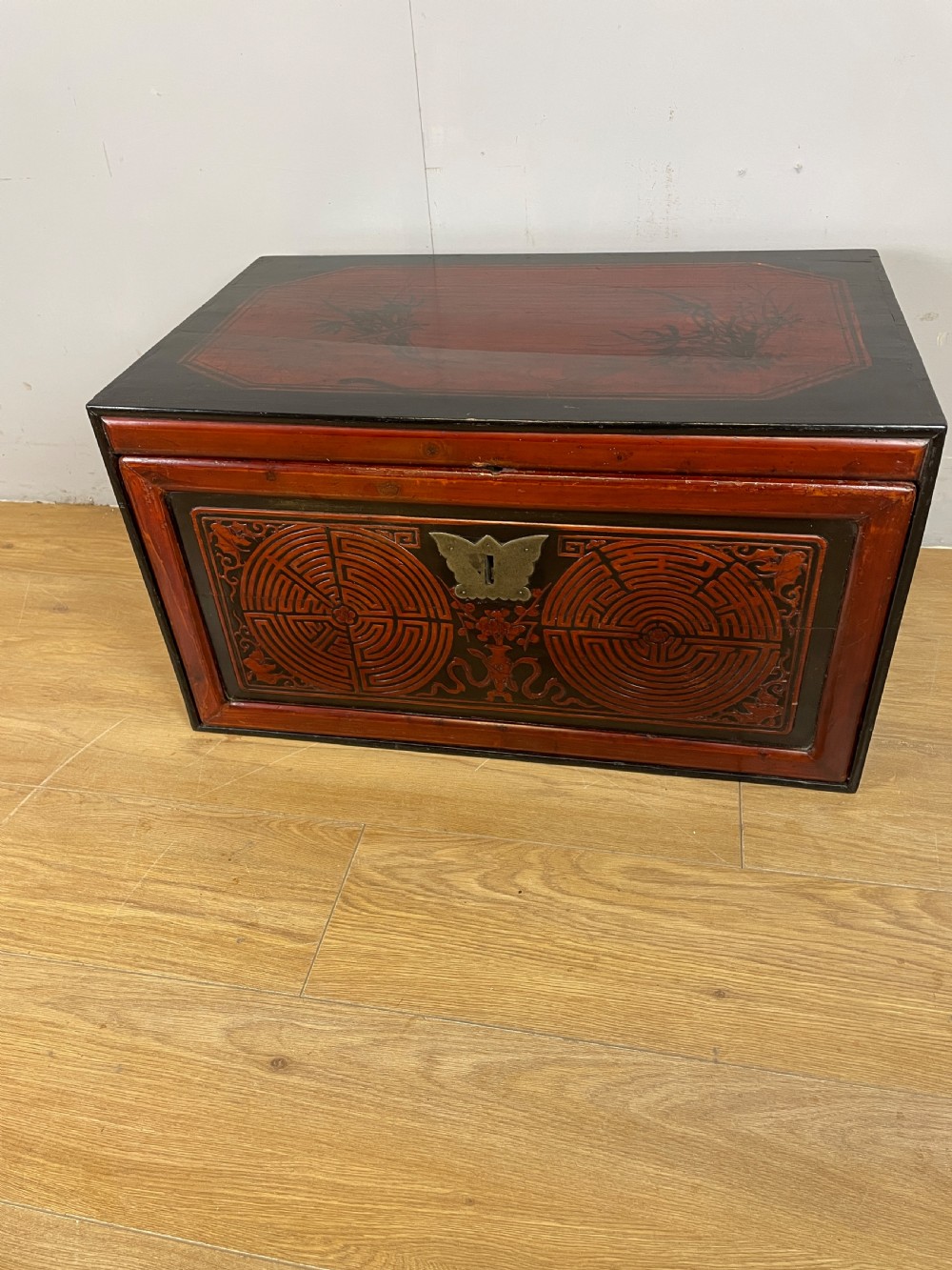 Chinese lacquer dowry chest c.1920