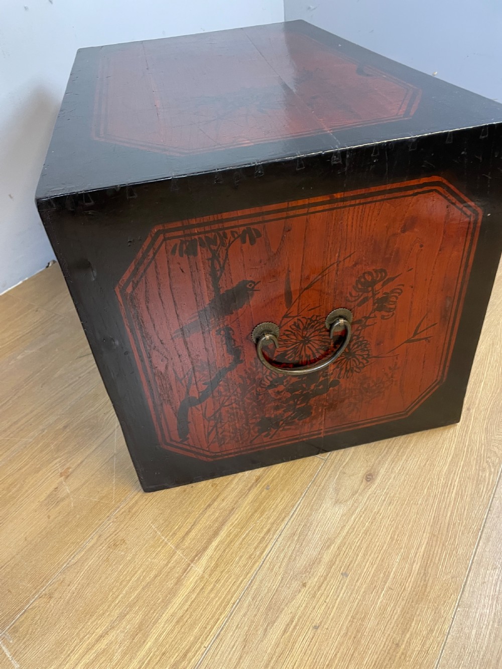 Chinese lacquer dowry chest c.1920 View IV
