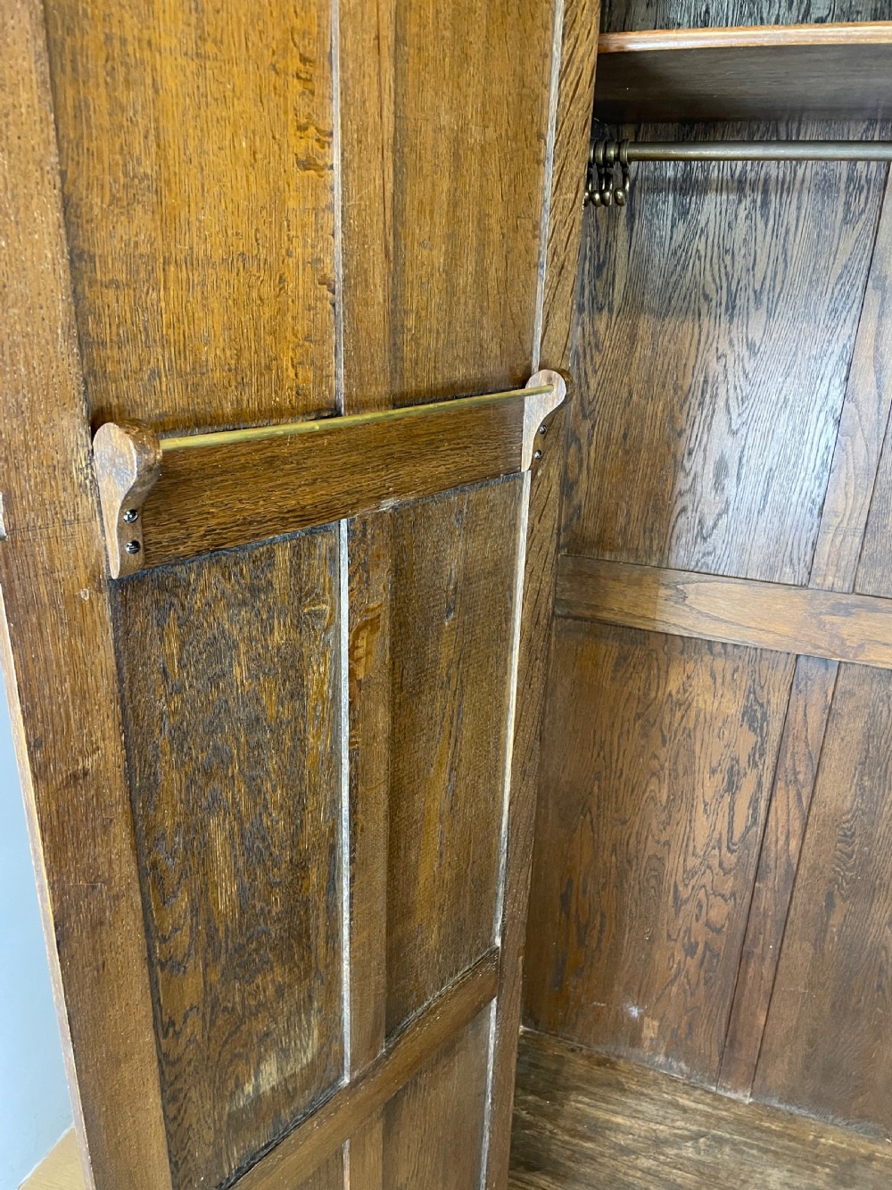 Early C20th linen fold oak hall cupboard  View IX
