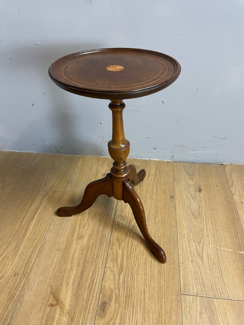Inlaid mahogany tripod wine table circa 1920 View III