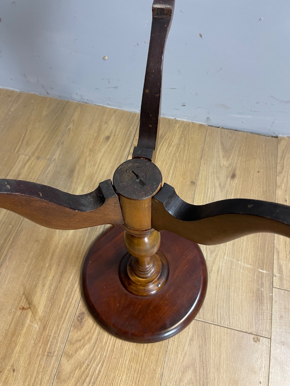 Inlaid mahogany tripod wine table circa 1920 View IX