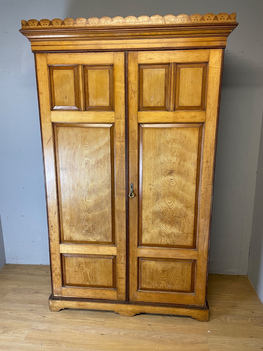 Arts and crafts ash country house double wardrobe  View II