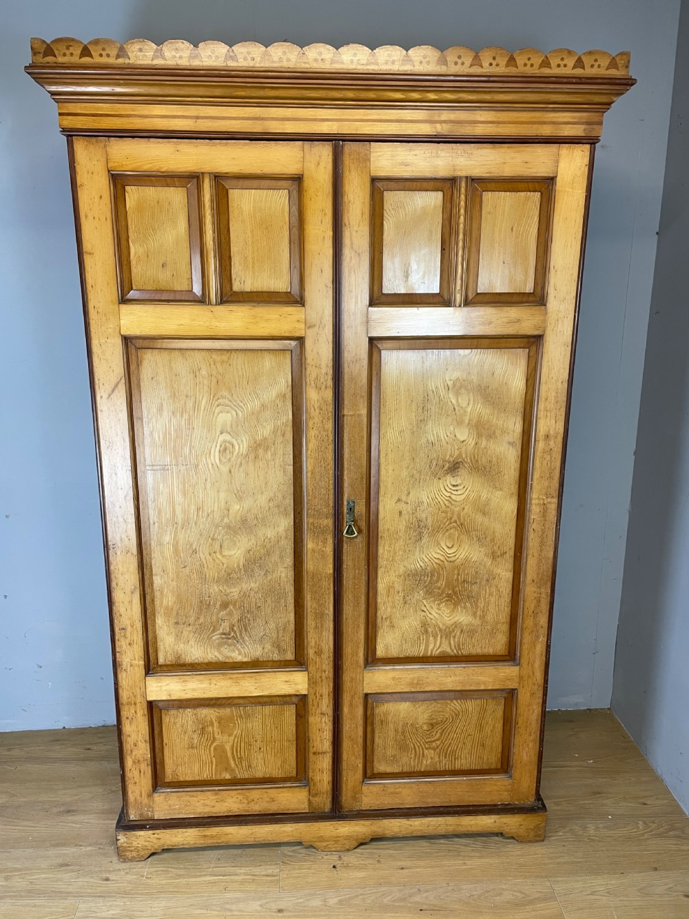 Arts and crafts ash country house double wardrobe  View IV