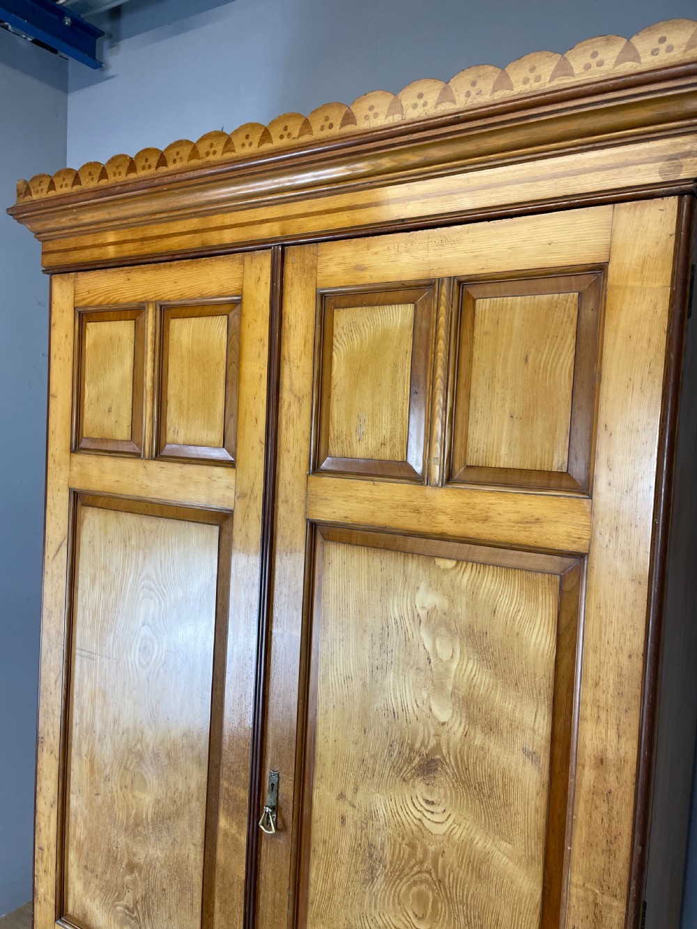 Arts and crafts ash country house double wardrobe  View X