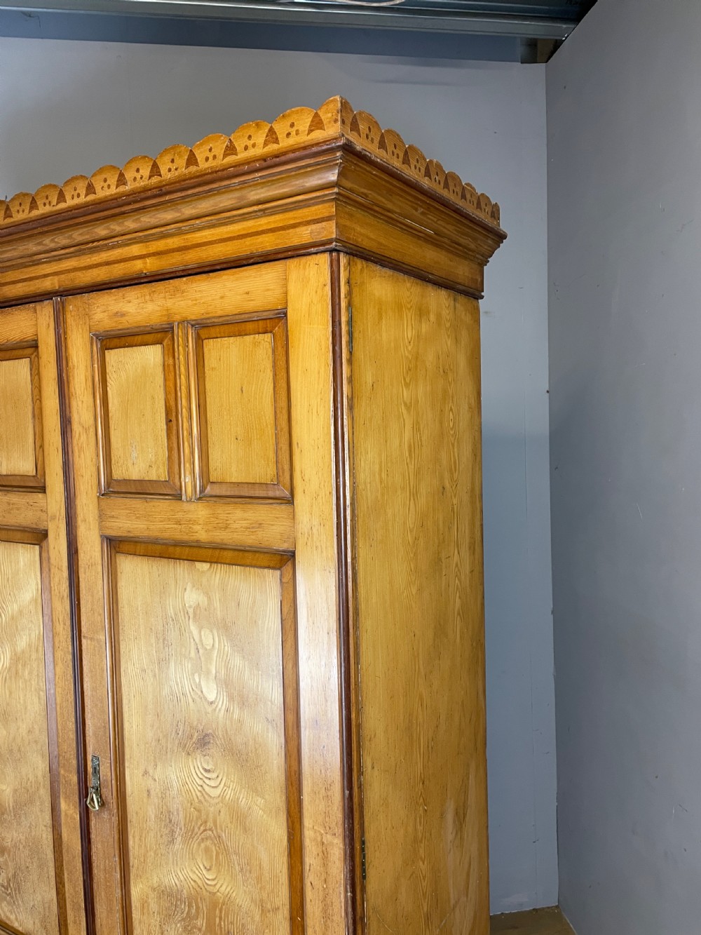 Arts and crafts ash country house double wardrobe  View XVII