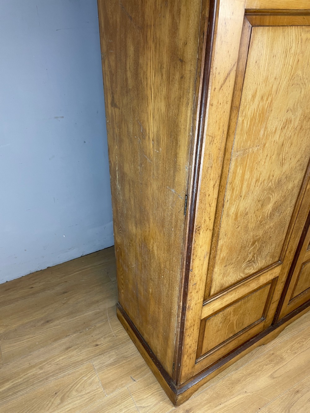 Arts and crafts ash country house double wardrobe  View XX