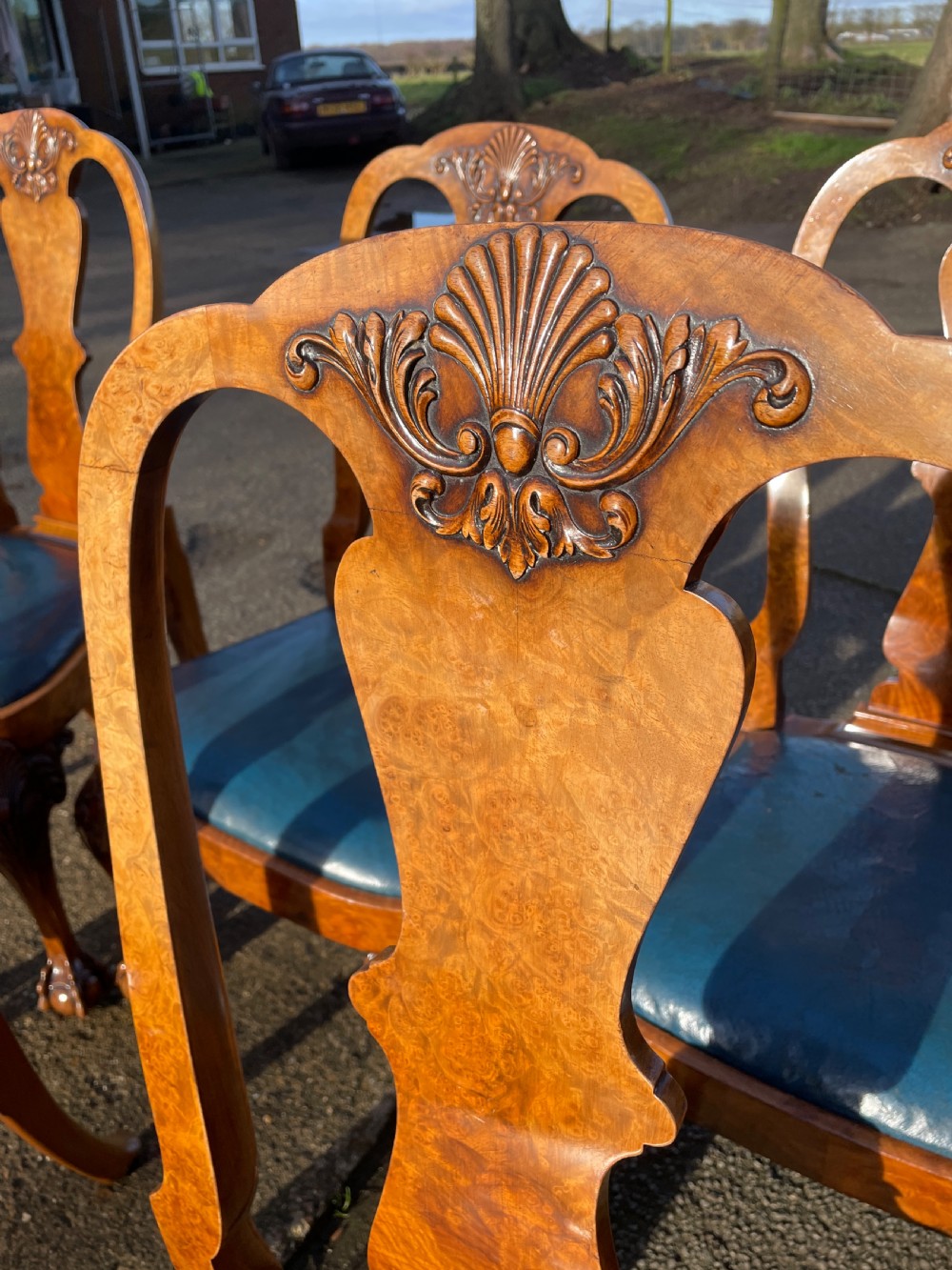 Burr walnut Queen Anne 8 seater wind out table and eight chairs by Charles Walker of Harrogate  View X