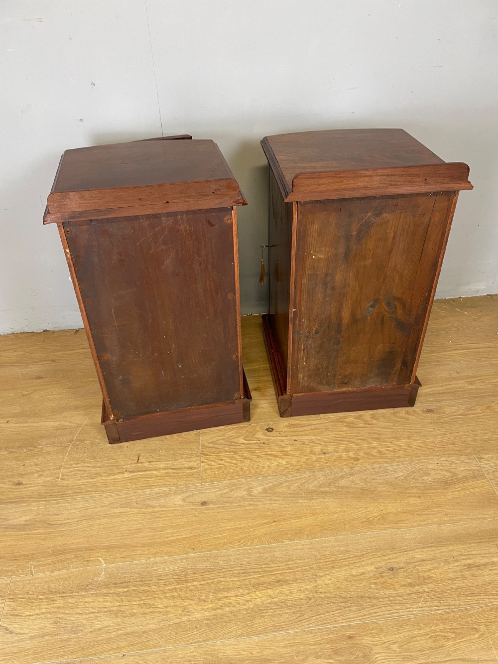 Pair of C19TH mahogany bedside cabinets  View X