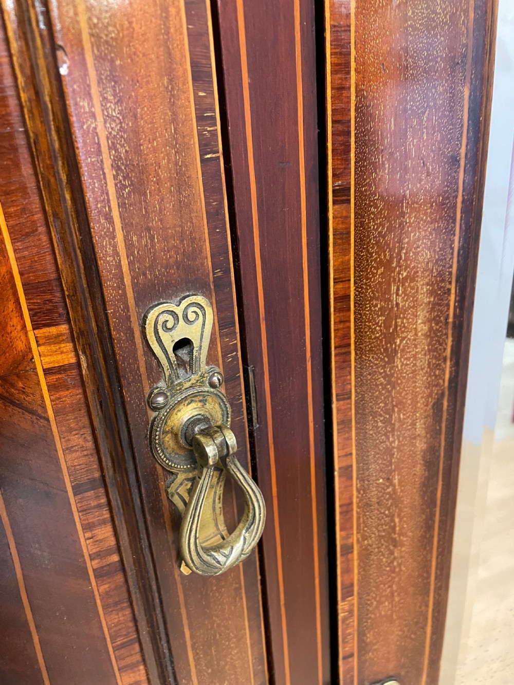 C19TH flame mahogany inlaid triple bow front wardrobe  View IX