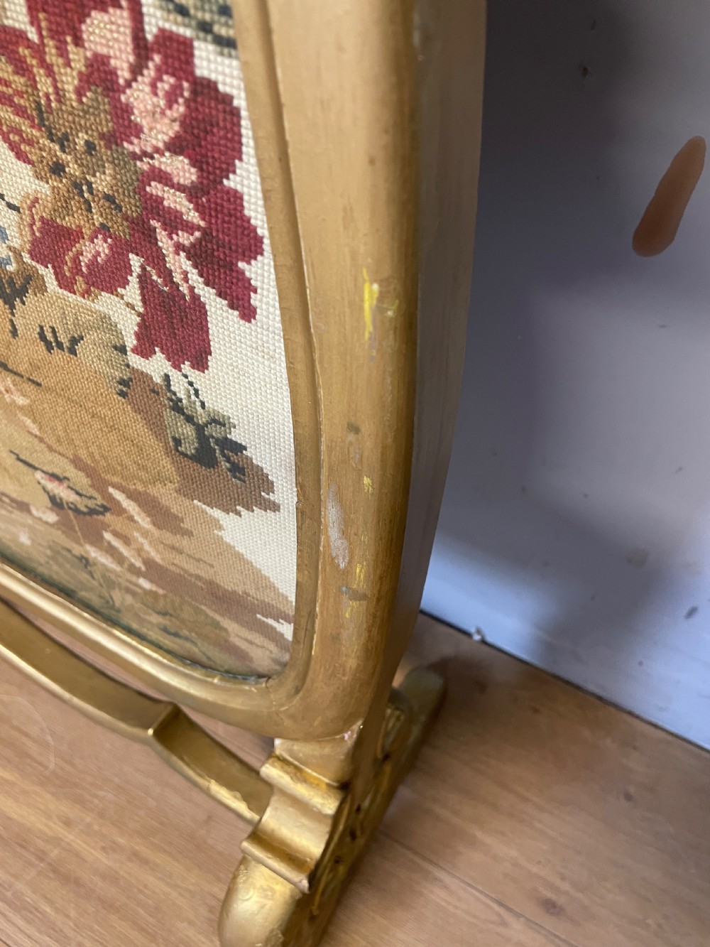Large country house carved needlework fire screen  View VII