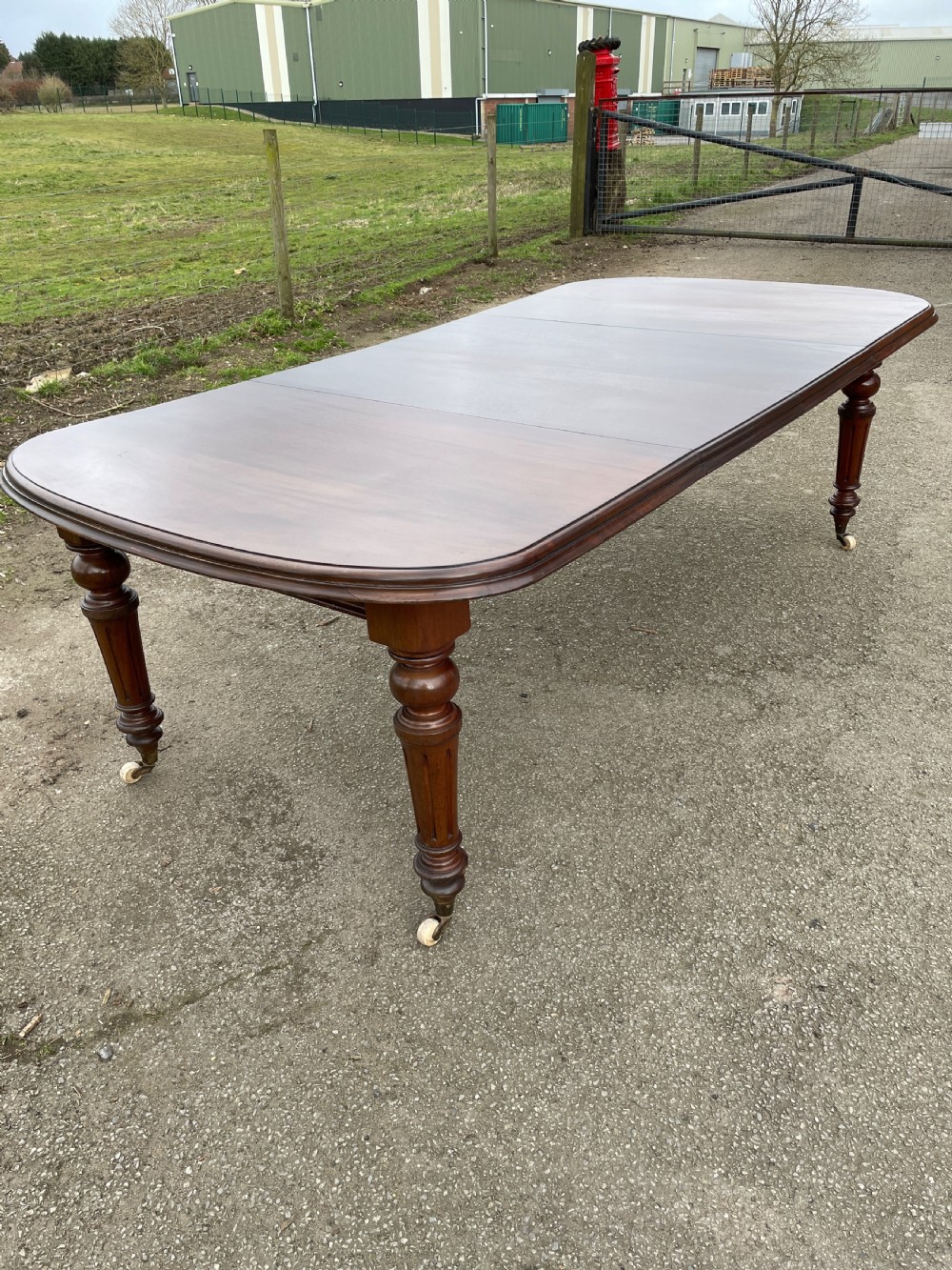 C19TH walnut eight seater wind out dining table  View VIII