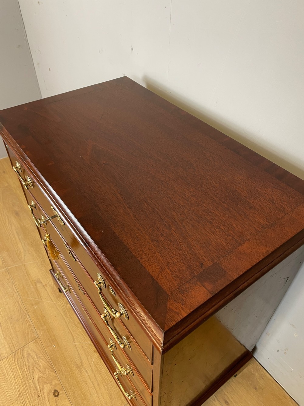 Edwardian small mahogany George III style chest of drawers  View V